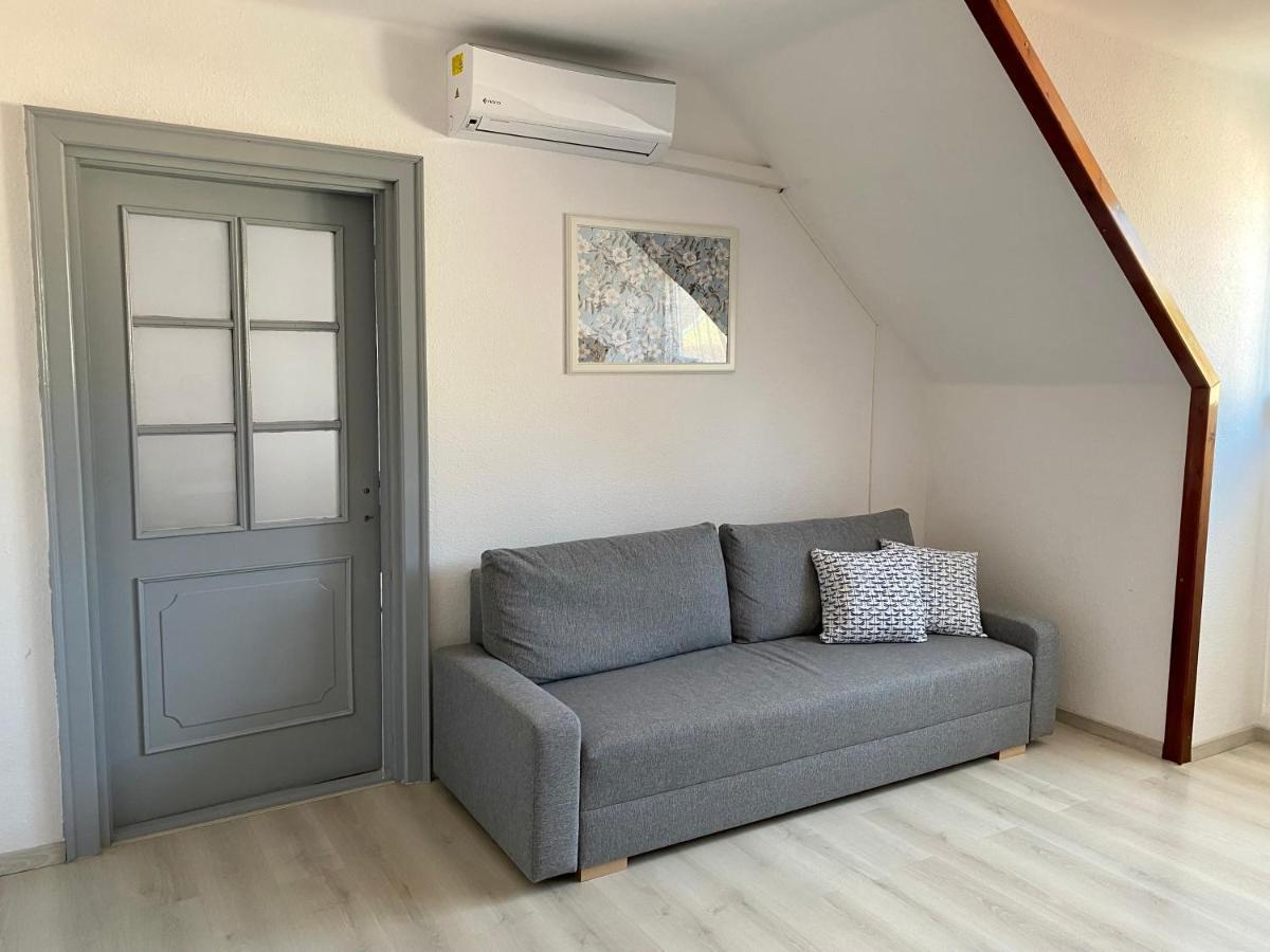 Pacsirta Apartman Grand Eger Exteriör bild