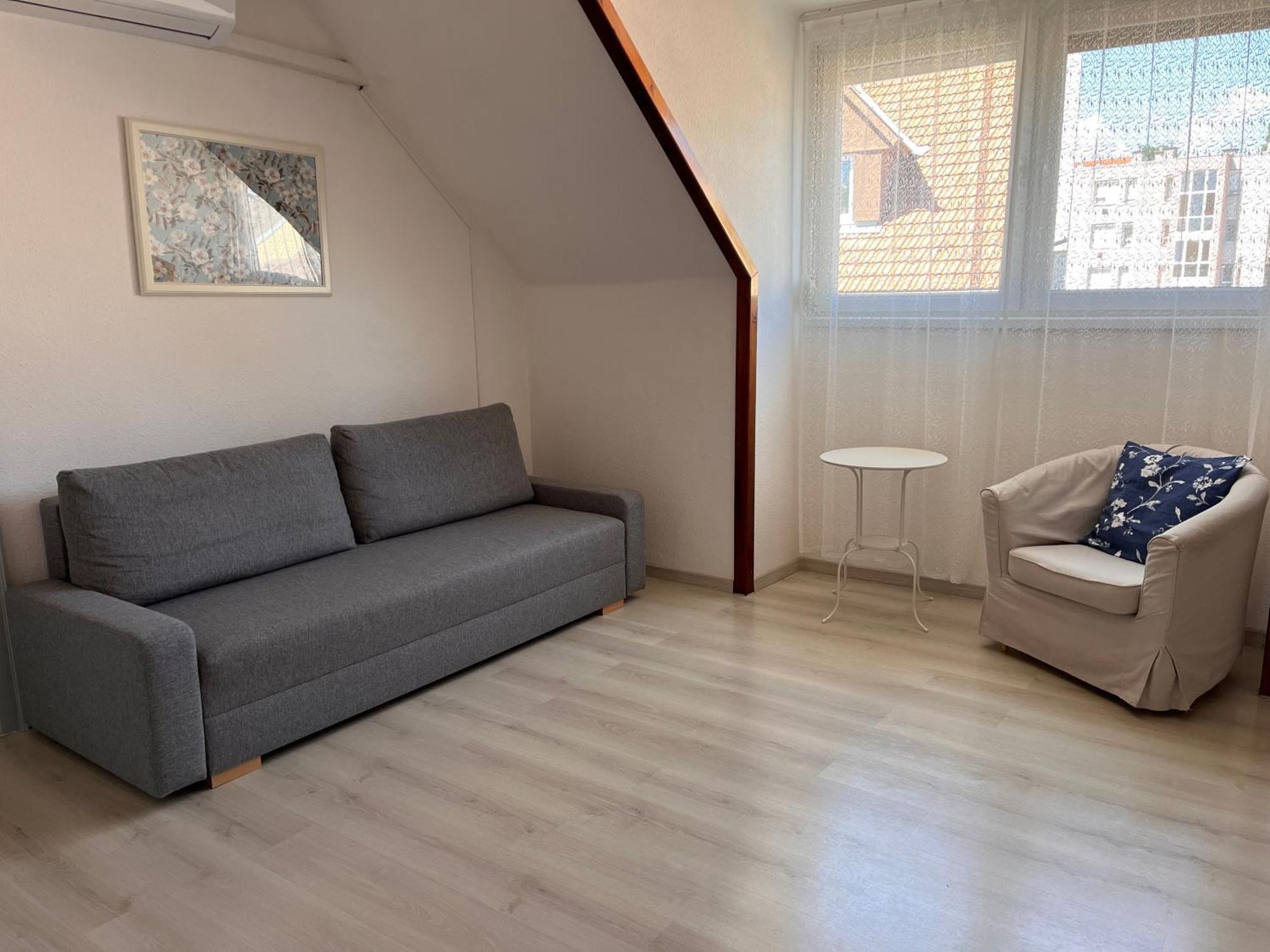 Pacsirta Apartman Grand Eger Exteriör bild
